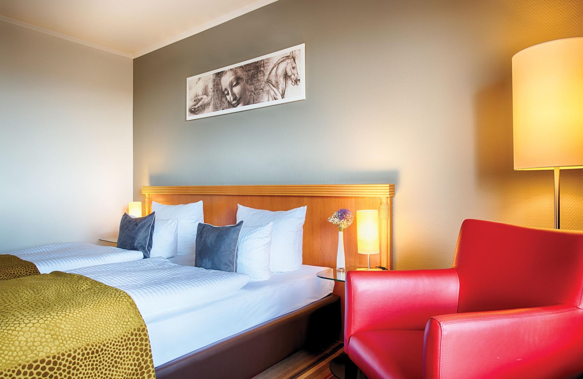 Leonardo Hotel Heidelberg City Center Экстерьер фото