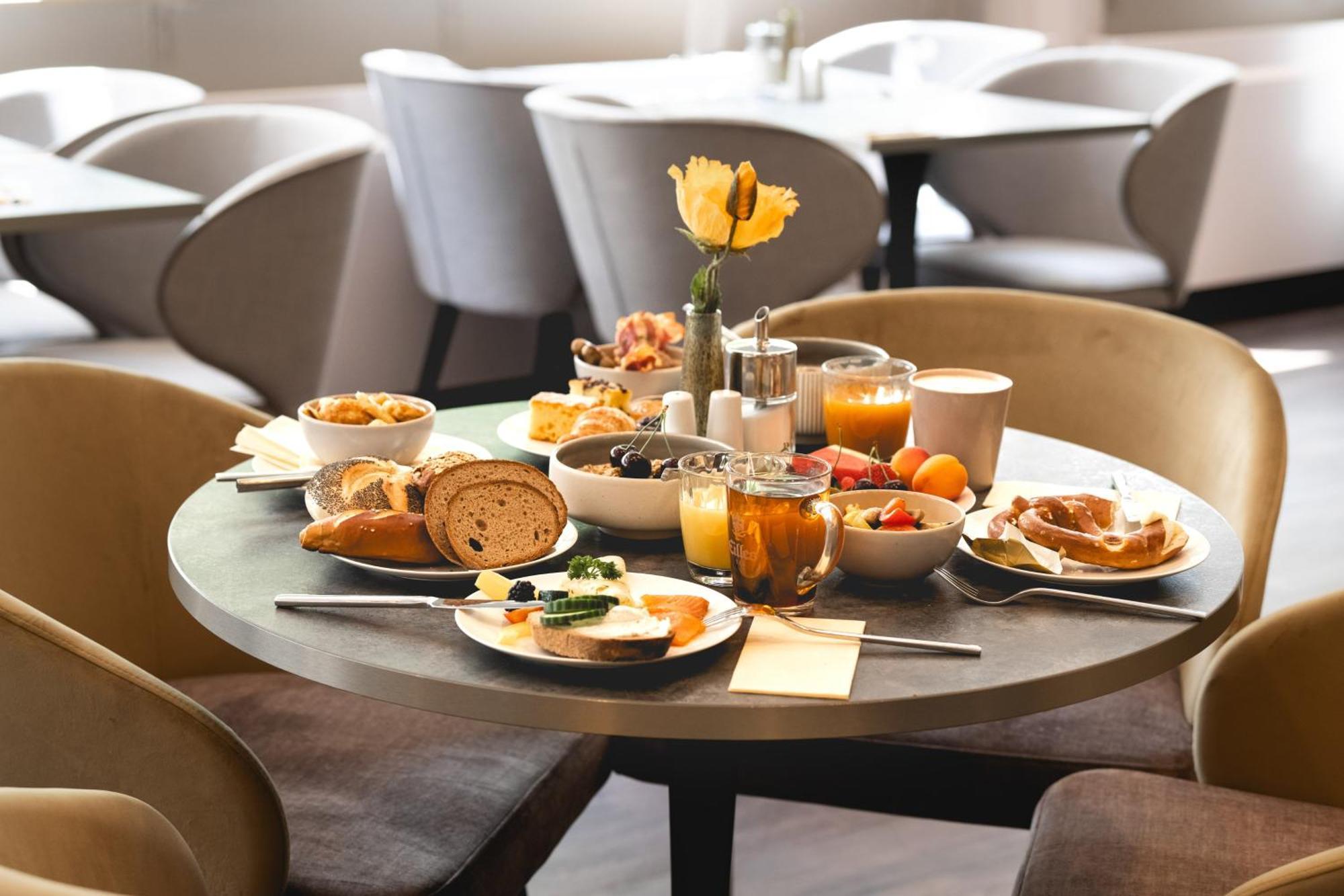 Leonardo Hotel Heidelberg City Center Экстерьер фото