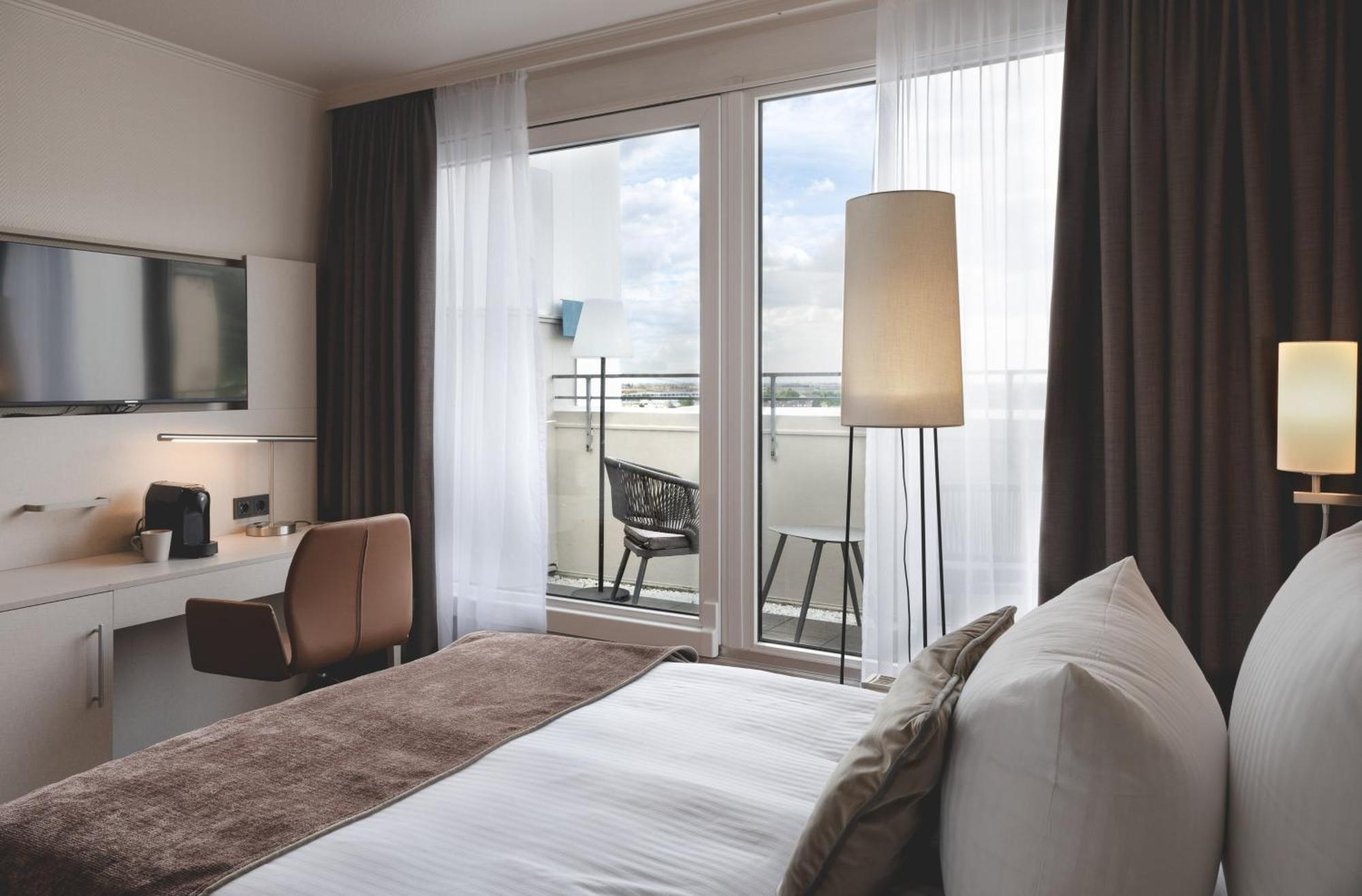 Leonardo Hotel Heidelberg City Center Экстерьер фото
