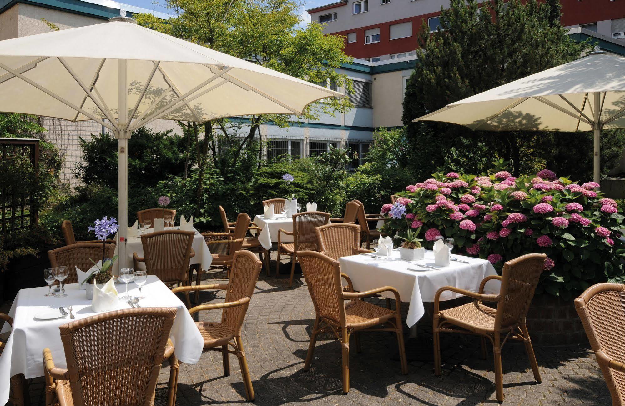 Leonardo Hotel Heidelberg City Center Экстерьер фото