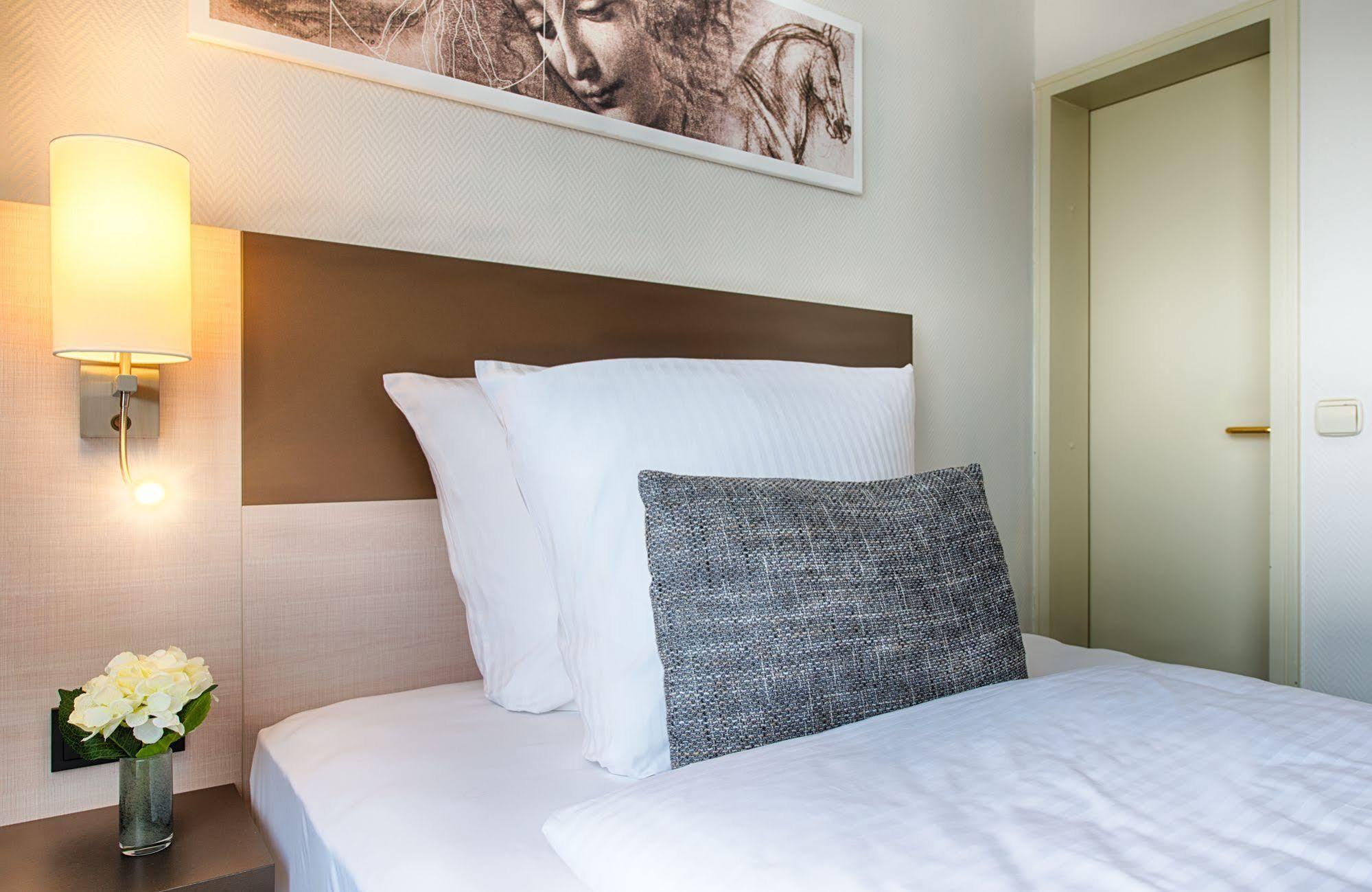 Leonardo Hotel Heidelberg City Center Экстерьер фото